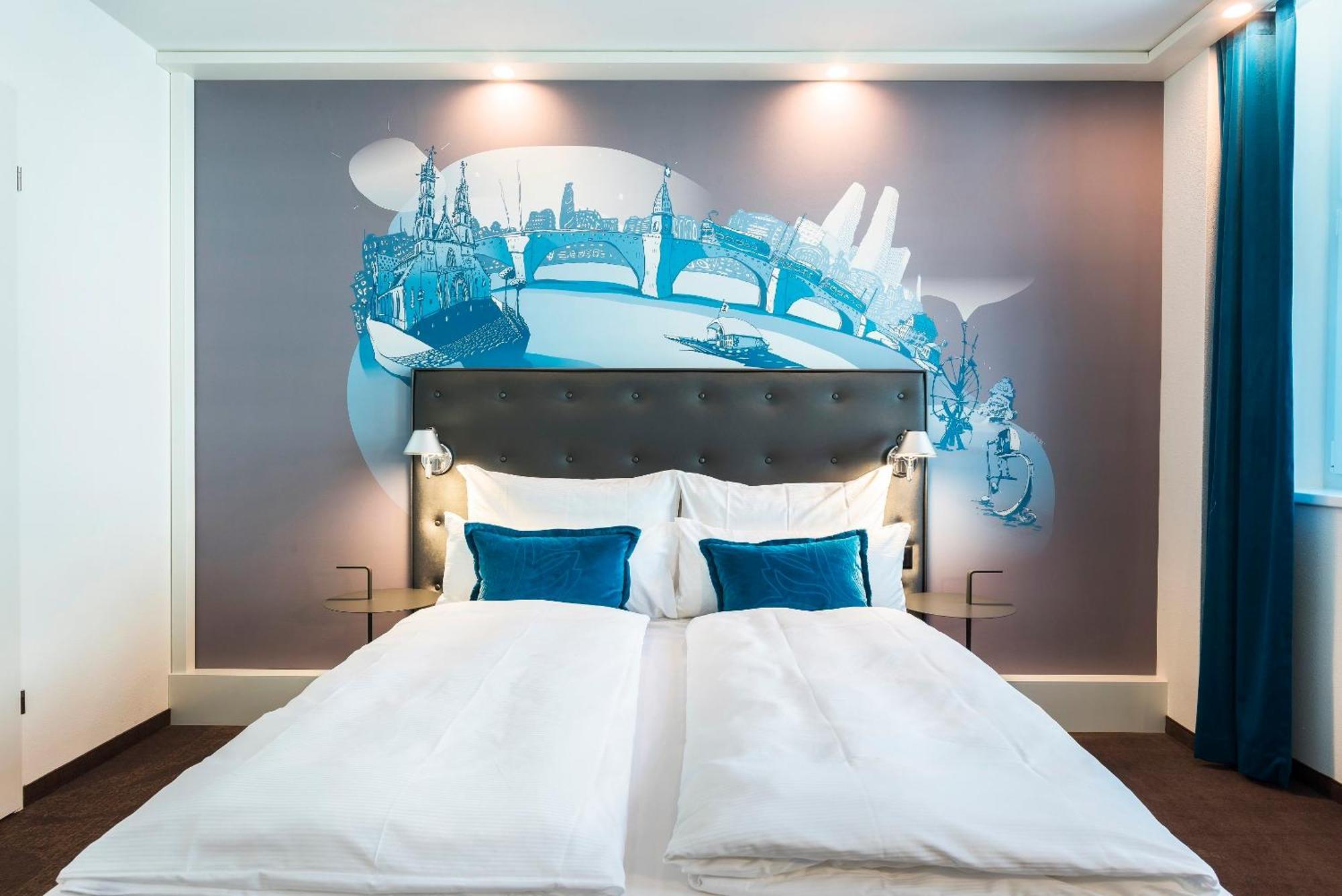 Motel One Basel Bagian luar foto
