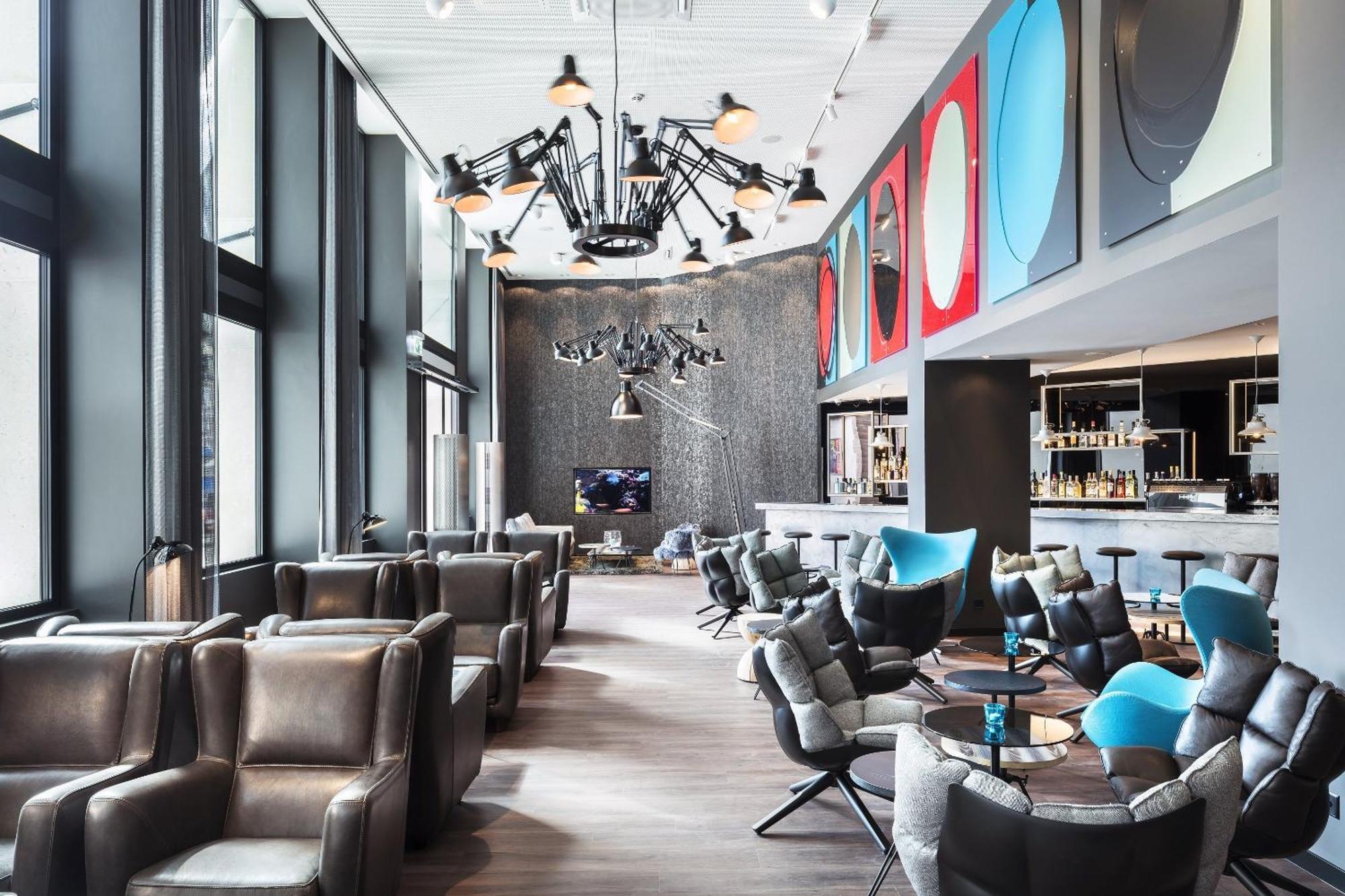 Motel One Basel Bagian luar foto