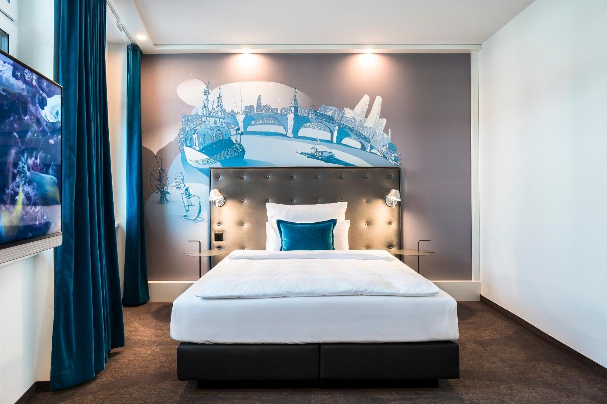 Motel One Basel Bagian luar foto