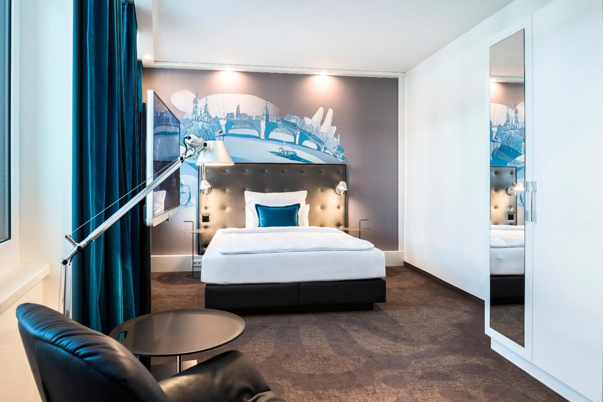 Motel One Basel Bagian luar foto