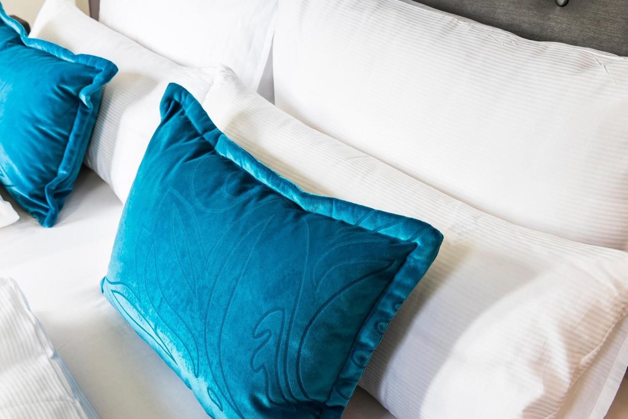 Motel One Basel Bagian luar foto