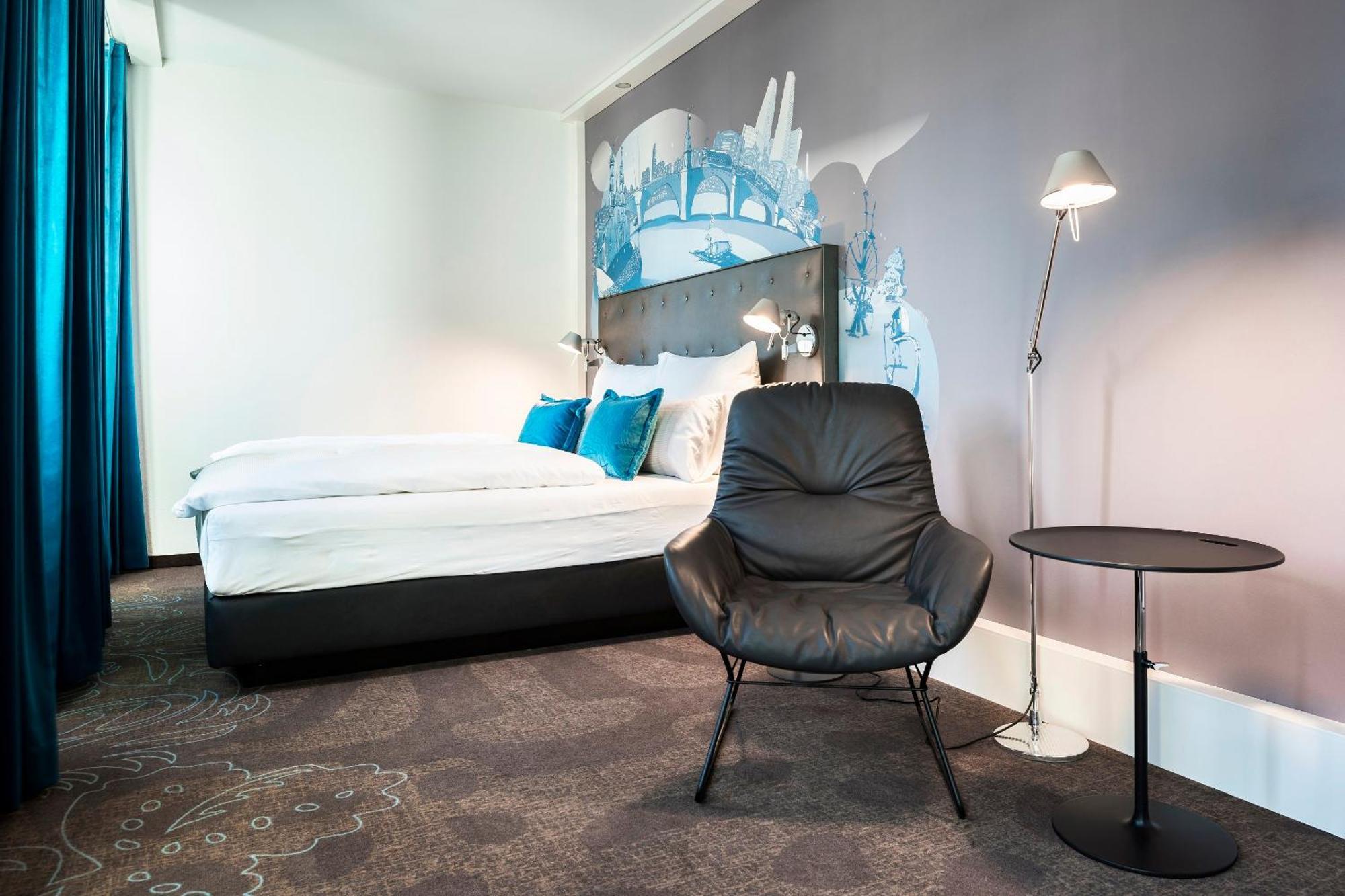 Motel One Basel Bagian luar foto