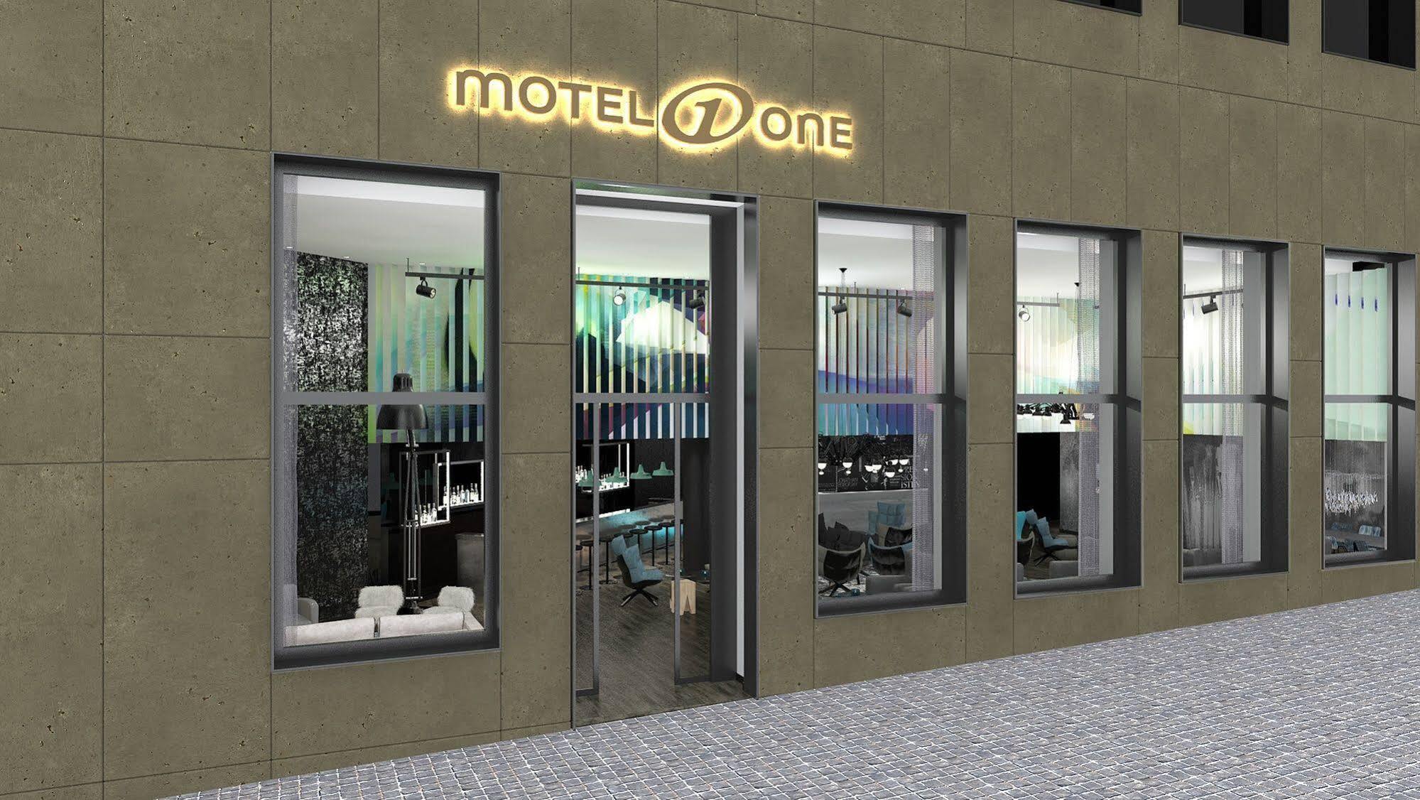 Motel One Basel Bagian luar foto